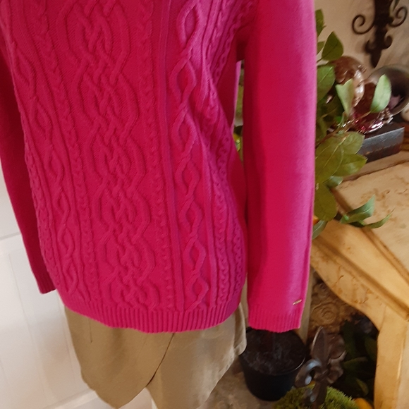 NWT, Tommy Hilfiger, Fuscia Red, Cotton Cable Knit Sweater, Size Medium - Picture 9 of 9